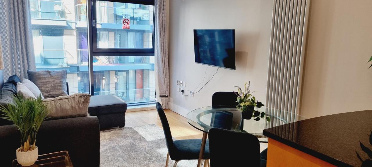 Luxury Waterside Apartment Canary Wharf Londres Extérieur photo